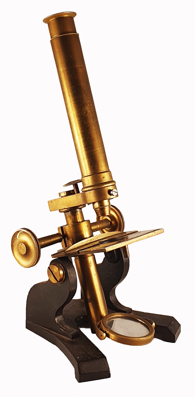 A close-up of a microscopeDescription automatically generated