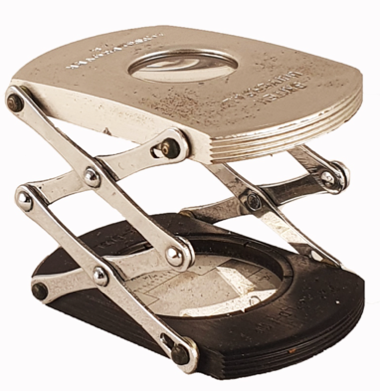 A metal and black device
Description automatically generated with medium confidence